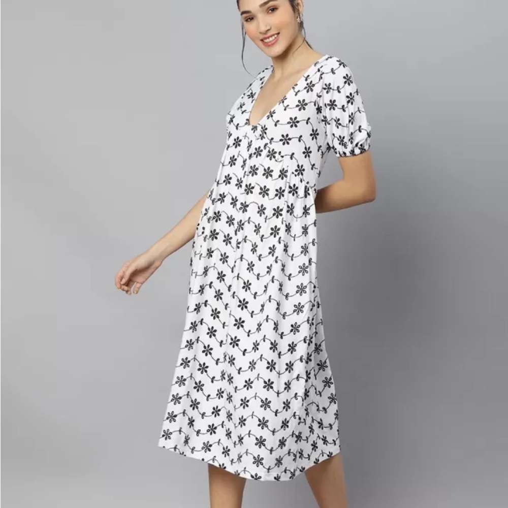 NWOT ASOS broderie v neck midi dress - Picture 7 of 10